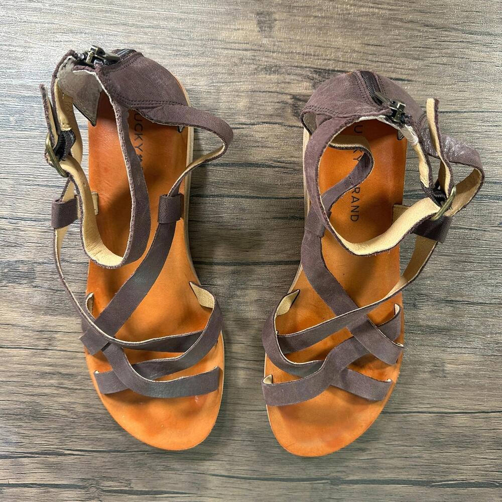 Lucky Brand Hadzy Brown Leather Strappy Flat Sandals Women’s Size 8 Zip Back
